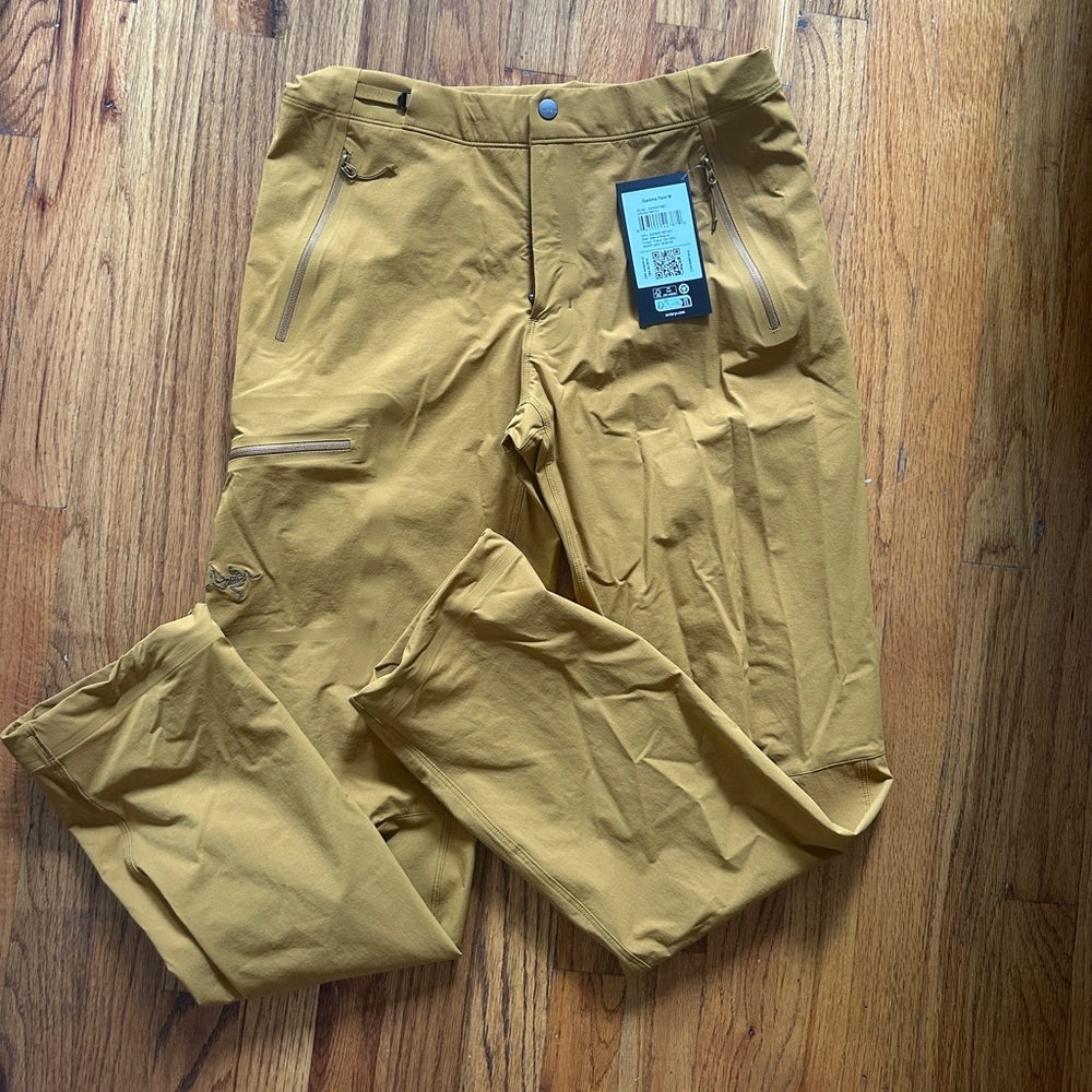 NWT Archtery’x Gamma Pants